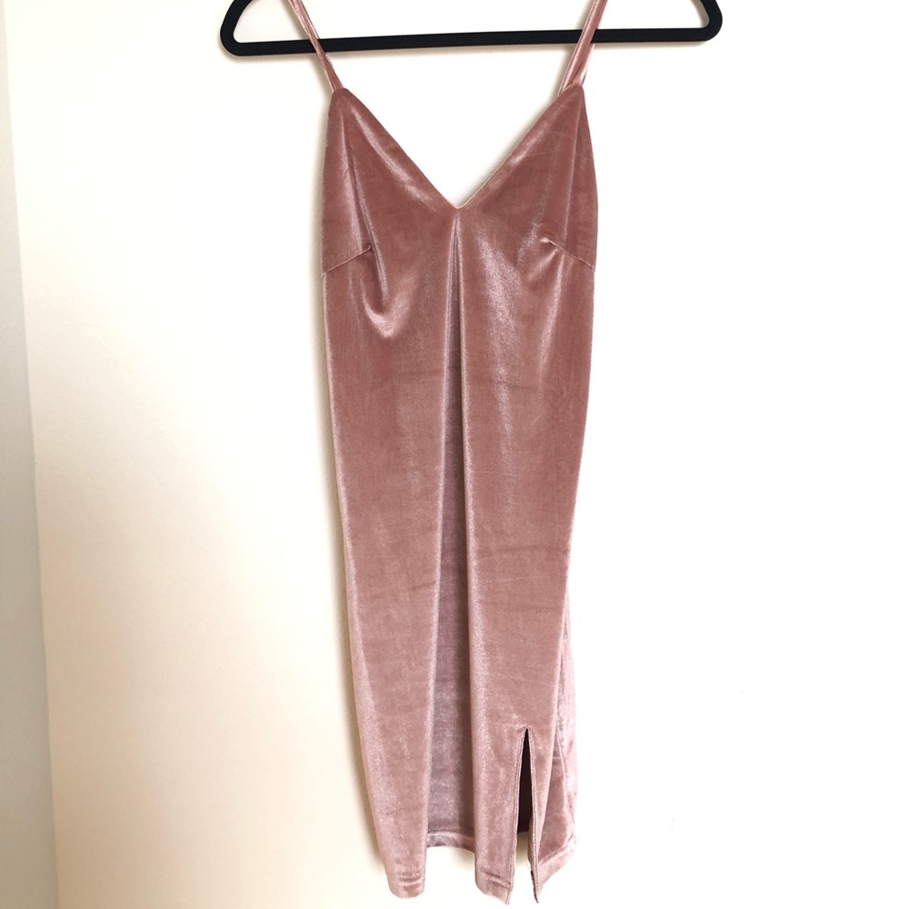 Forever 21 velvet mini dress in mauve